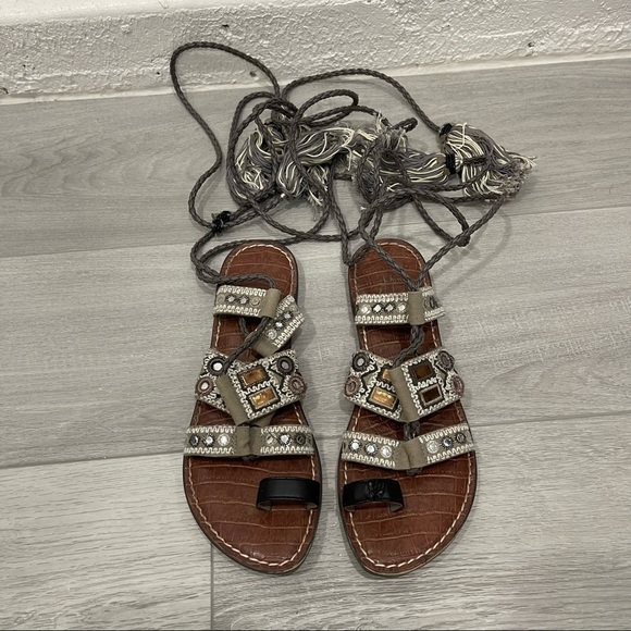 Sam Edelman Gretchen Gladiator Sandal Boho Tassels Embellished Wrap Around Ankle - Picture 7 of 11